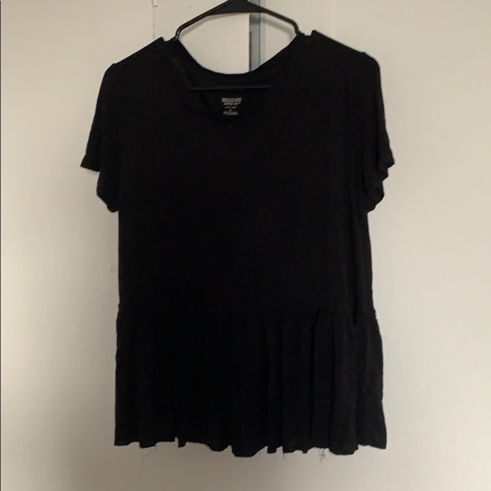 Black swing bottom tee